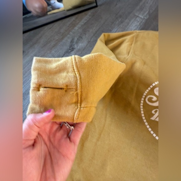 Ole Smoky Tennessee Moonshine Sweatshirt Crewneck Yellow Tan Smoky Mts Size S M - Picture 5 of 10